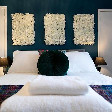 Town Centre & All The Comforts! 기스버러 외부 사진